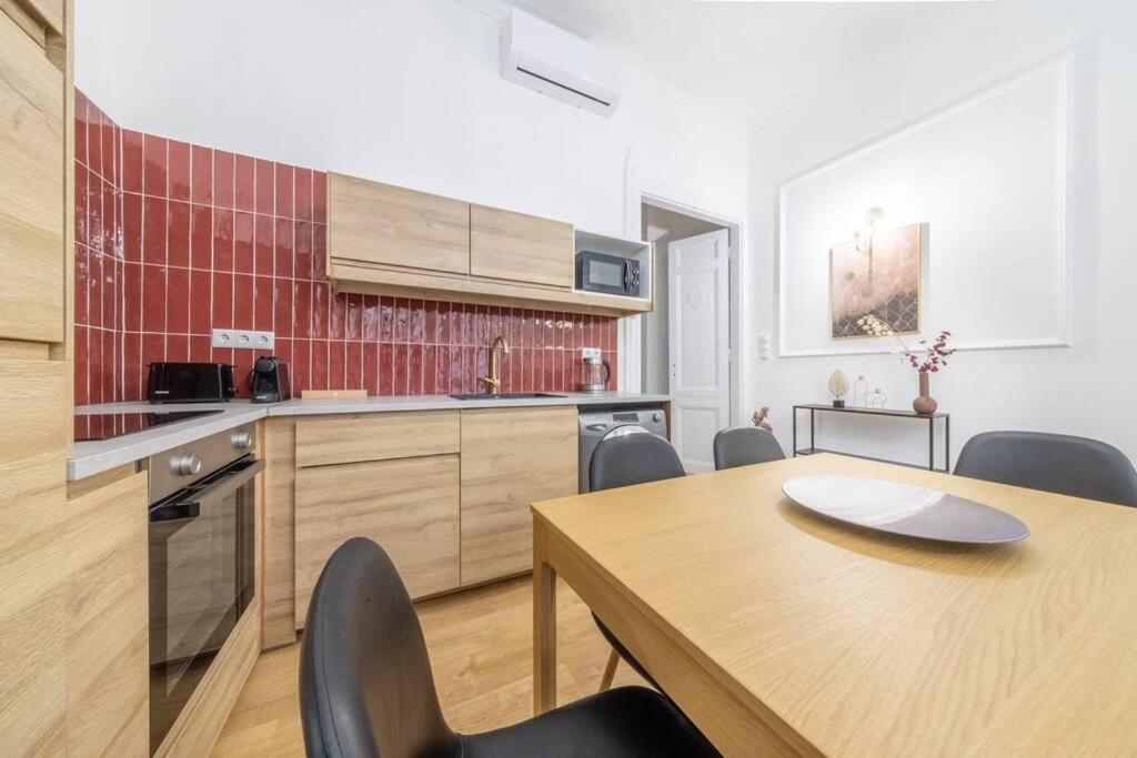 Ruby 3-bedroom Location * Budapeste